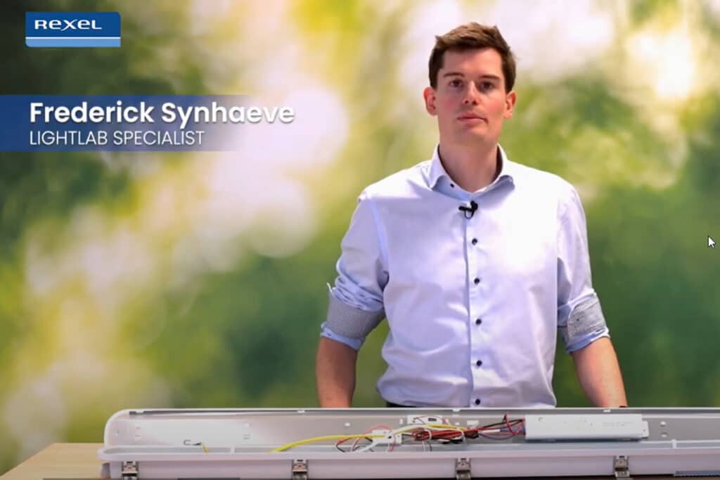 Lichtspecialist presenteert nieuwe technologie.