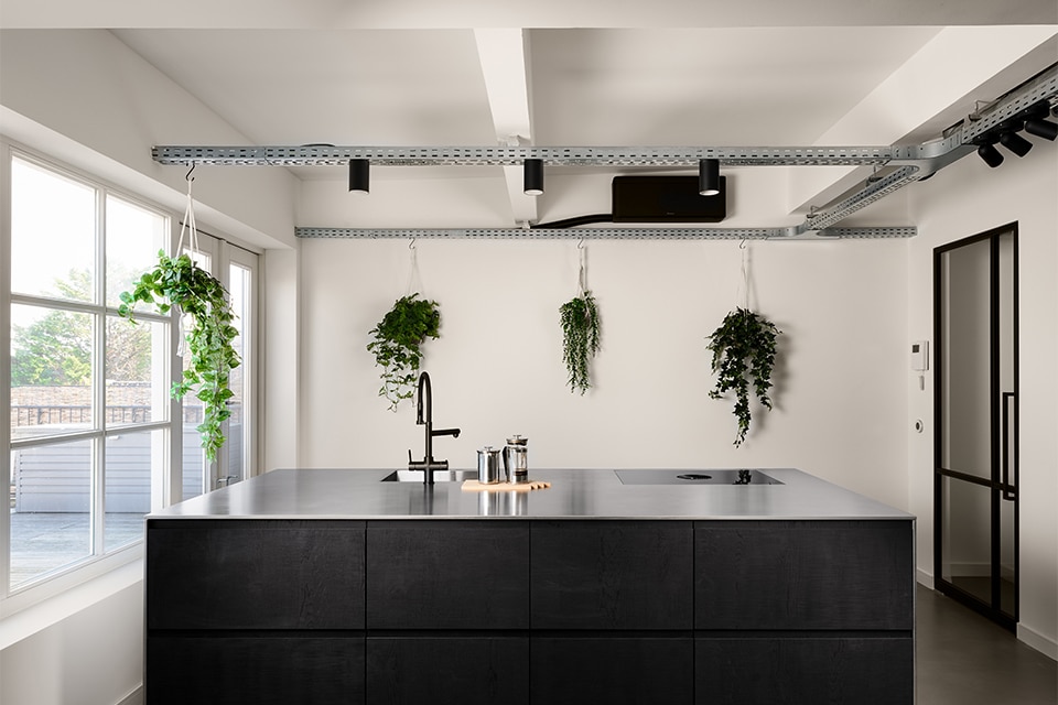 Wanneer staal karakter krijgt: roestvrijstaal als ruimtelijk anker 4