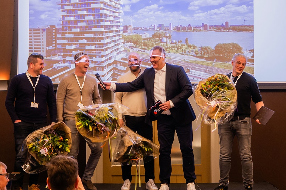 Eén kleur met vier verschillende gedaanten: HevoFame uit Zwolle wint project van het jaar 1