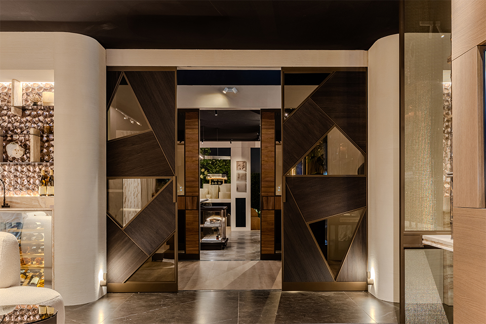 A sophisticated interplay of steel and wood 1