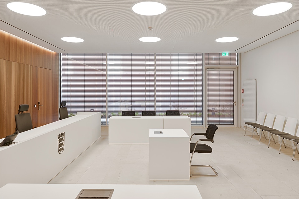 Architectonische verfijning met buitenjaloezieën  1