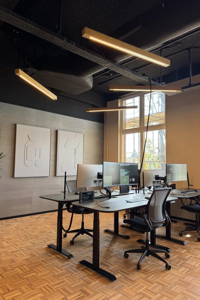 Ontdek Sprayplan op Architect@Work, onze innovatie voor akoestisch comfort.  1