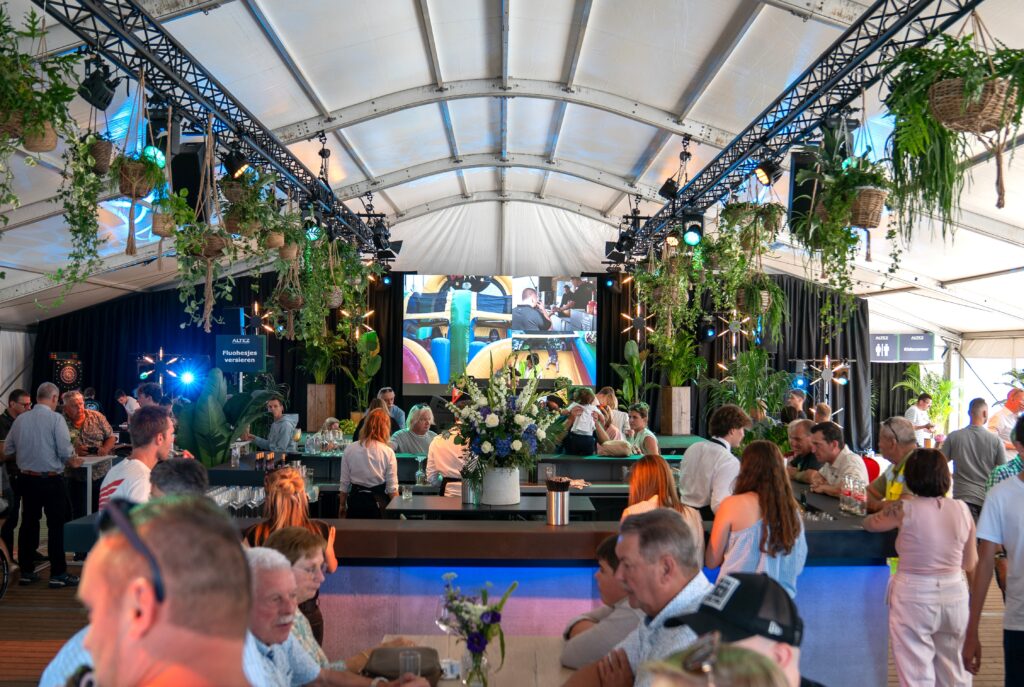 Nieuw kantoor van Altez Construction Group in Oudsbergen officieel geopend 2